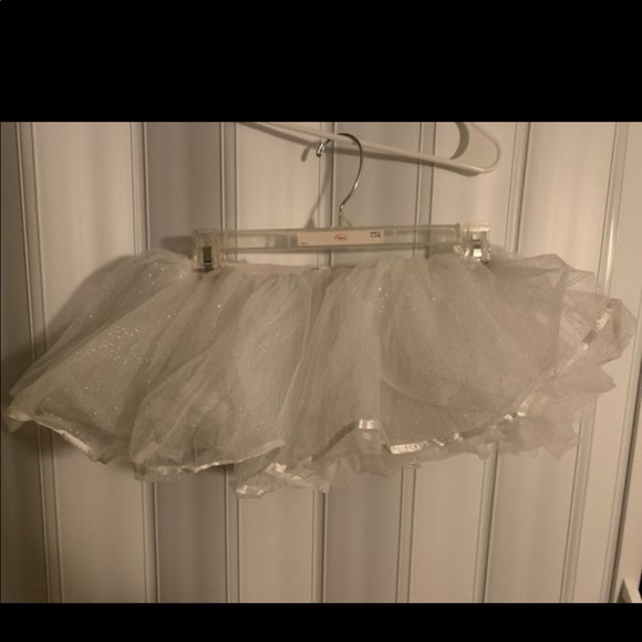 Tutu - Picture 2 of 4